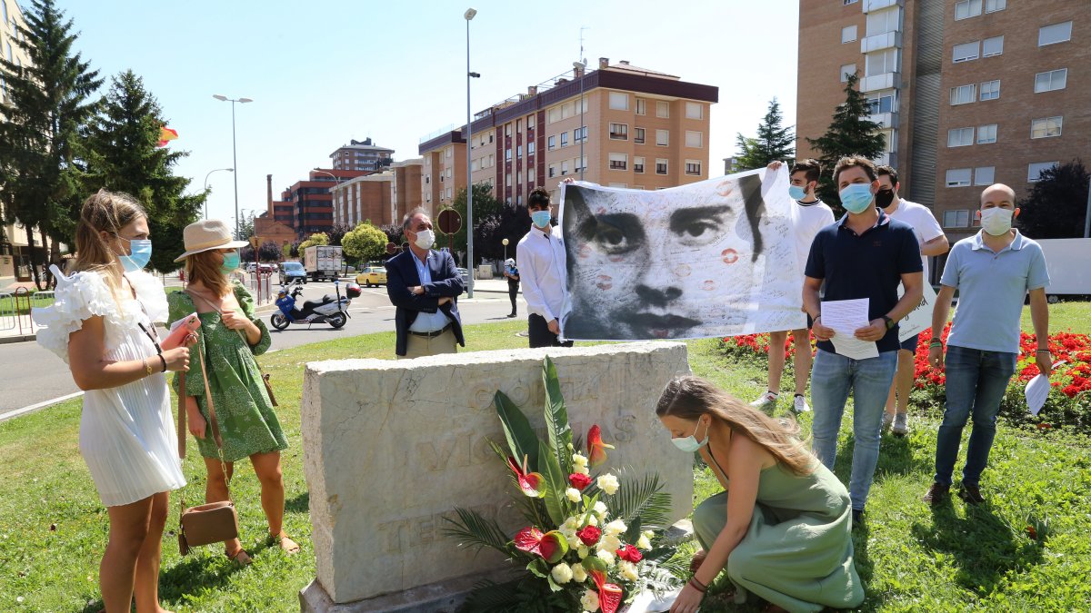 Imagen de archivo de un acto de homenaje a Miguel Ángel Blanco.- ICAL