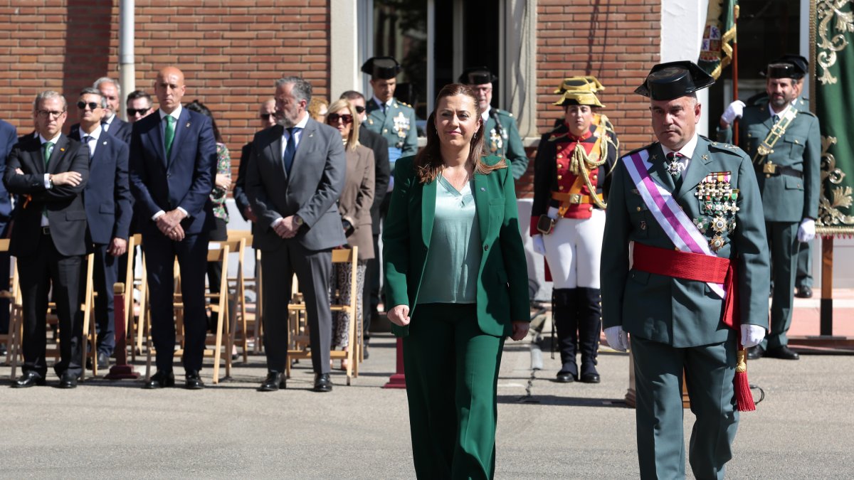 La delegada del Gobierno en Castilla y León, Virginia Barcones, acude al acto organizado con motivo del 179 aniversario de Fundación Guardia Civil, presidido por el general de brigada jefe de la 12 Zona de la Guardia Civil en Castilla y León, Luis del Castillo