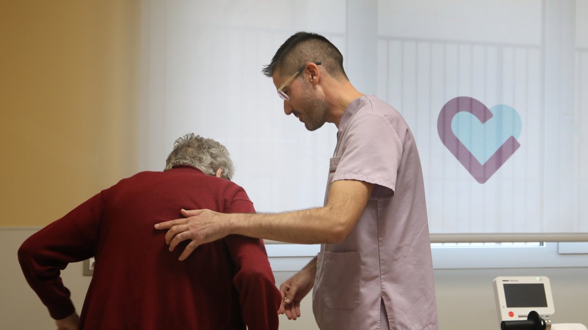 Entrevista a Juan José Almagro, fisoterapeuta de Hermanas Hospitalarias de Palencia.- ICAL