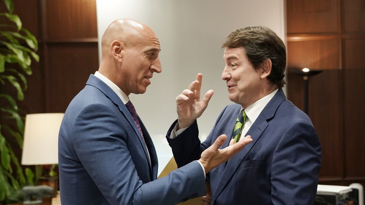 El alcalde de León, José Antonio Díez, con el presidente de la Junta, Alfonso Fernández Mañueco.- ICAL