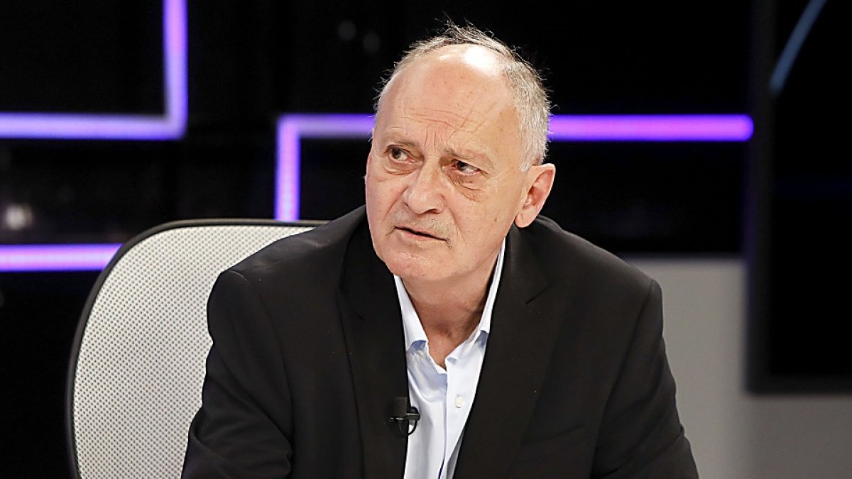 Faustino Temprano en el programa ‘La Quinta Esquina’, emitido ayer en La 8 de Valladolid.- J. M. LOSTAU