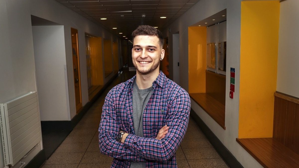 El ingeniero abulense Lorenzo Felipe García en las instalaciones de Universidad de Strathclyde en Glasgow. EMILIO PÉREZ PITTALUGA