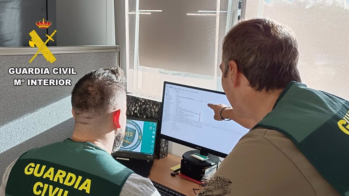 Investigación por parte de agentes de la Guardia Civil.- GUARDIA CIVIL BURGOS
