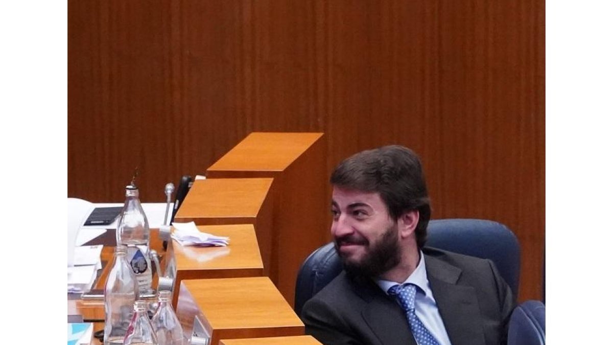 García-Gallardo, durante el pleno de las Cortes de este martes. ICAL