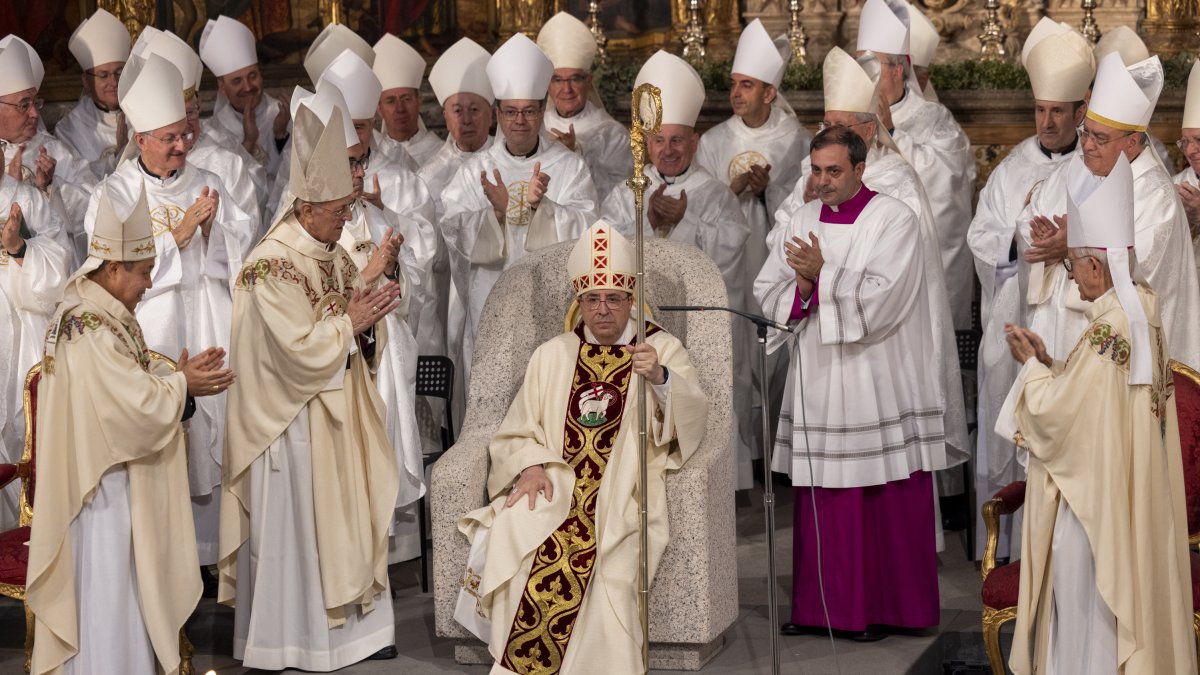 La Catedral del Salvador de Ávila acoge la ordenación episcopal de Jesús Rico García como nuevo obispo de la Diócesis abulense .-ICAL