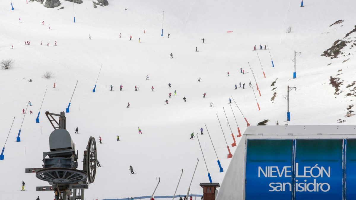 Estación de esquí de San Isidro en la provincia de León. ICAL