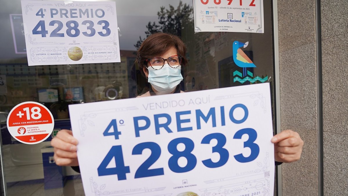La Unión Deportiva El Espinar San Rafael reparte 9 millones del cuarto premio en participaciones.- ICAL