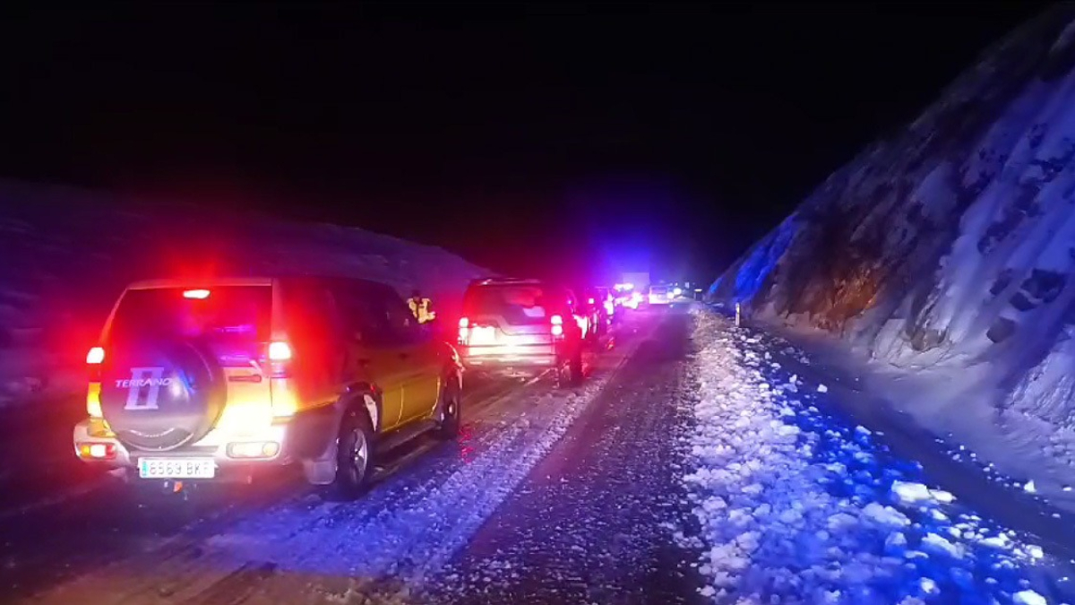 Vehículos atrapados en la N-122 en Soria.-ICAL