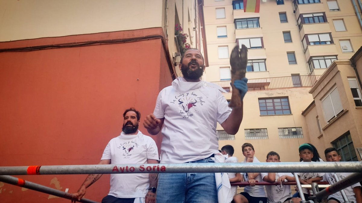 Subastadores en las calles de Soria. MARIO TEJEDOR