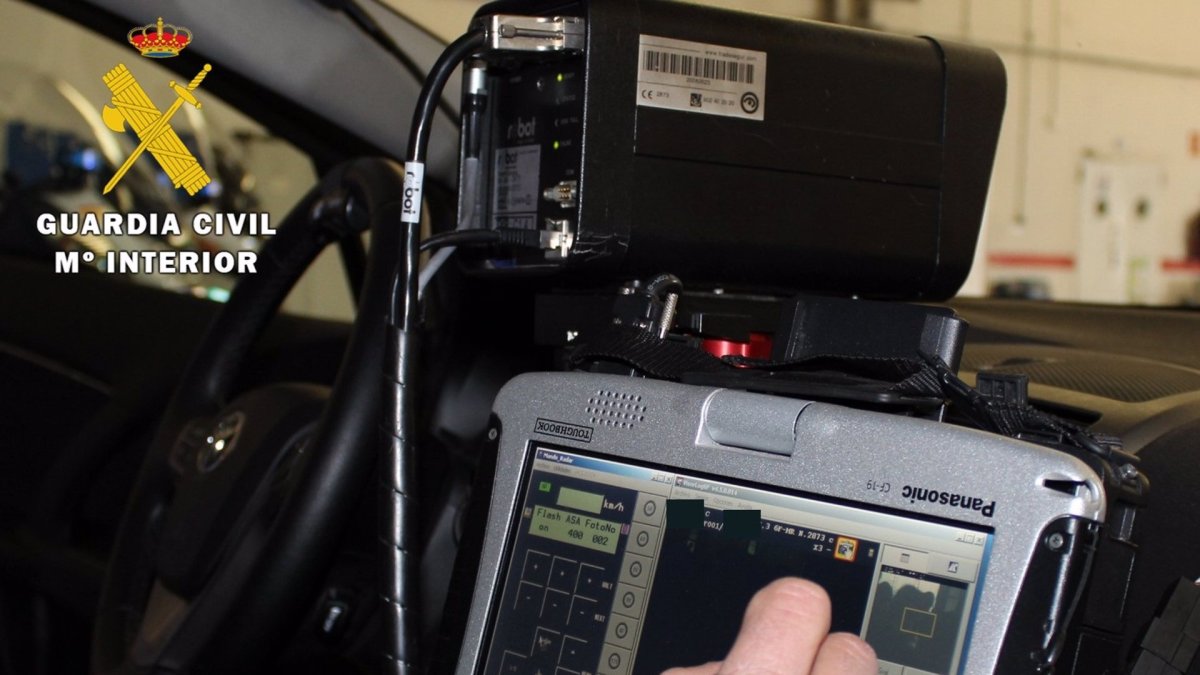 Un vehículo radar de la Guardia Civil. - EUROPA PRESS
