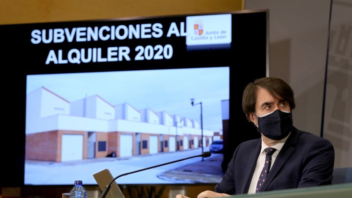 El consejero de Fomento y Medio Ambiente, Juan Carlos Suárez-Quiñones, informa sobre la resolución de la convocatoria de subvenciones de la Junta al alquiler de vivienda 2020 en Castilla y León.- ICAL