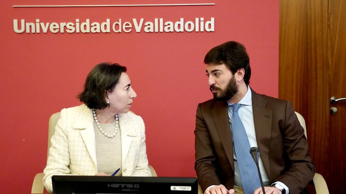 El vicepresidente de la Junta de Castilla y León, Juan García-Gallardo, interviene en la inauguración del VI Foro Mediterráneo ''Últimas normativas de sostenibilidad. Registros. Ayudas y cadena alimentaria''. ICAL