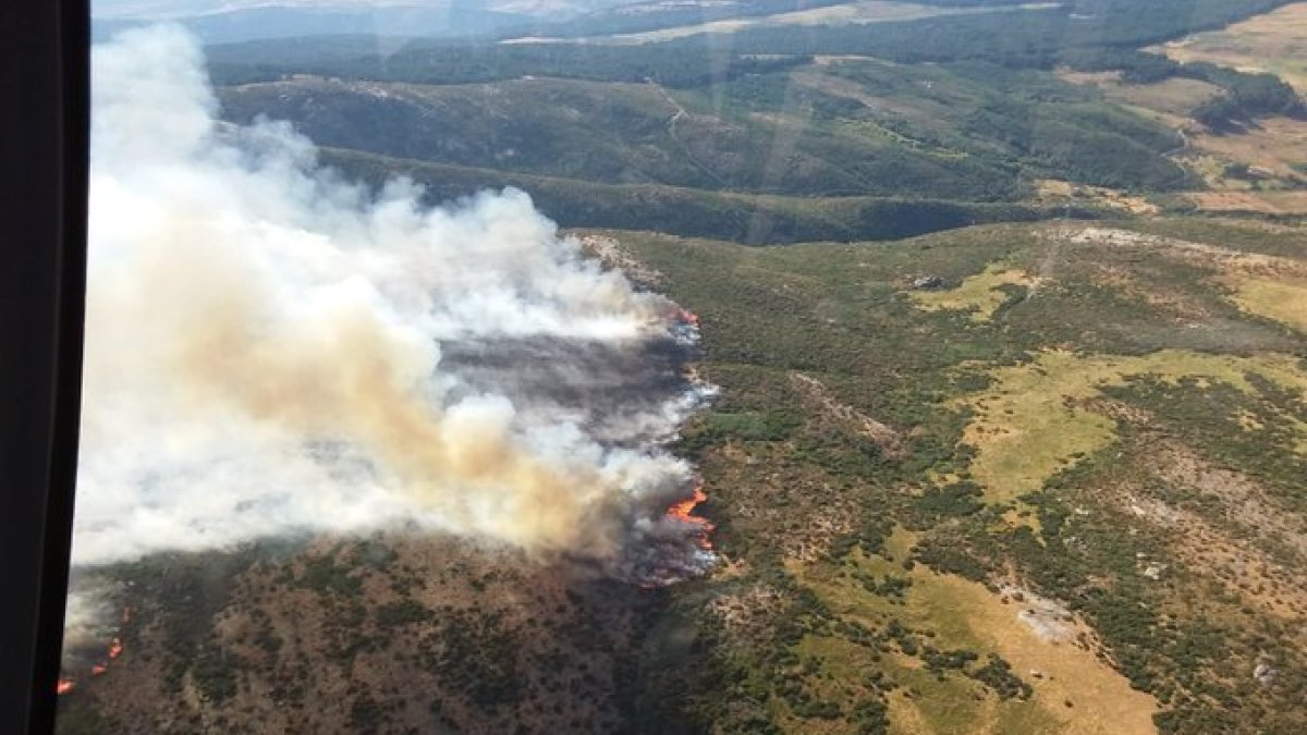 Incendio en Ávila. - E. M.