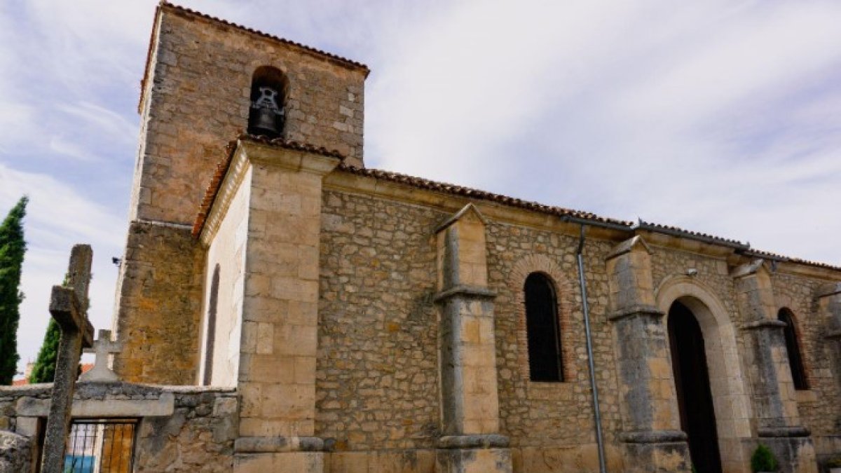 Iglesia Parroquial de San Mamés, en Villanueva de Gumiel (Burgos), que se quiere restaurar. -E.M.