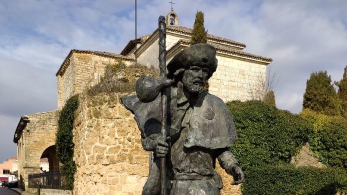 Monumento al peregrino en Carrión de los Condes. / TURISMO PALENCIA