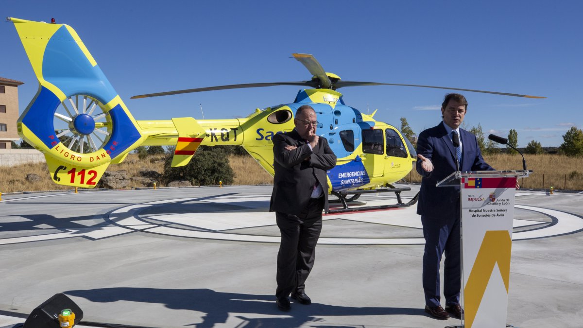 El presidente de la Junta, Alfonso Fernández Mañueco, visita las nuevas instalaciones del Complejo Asistencial Nuestra Señora de Sonsoles de Ávila. ICAL