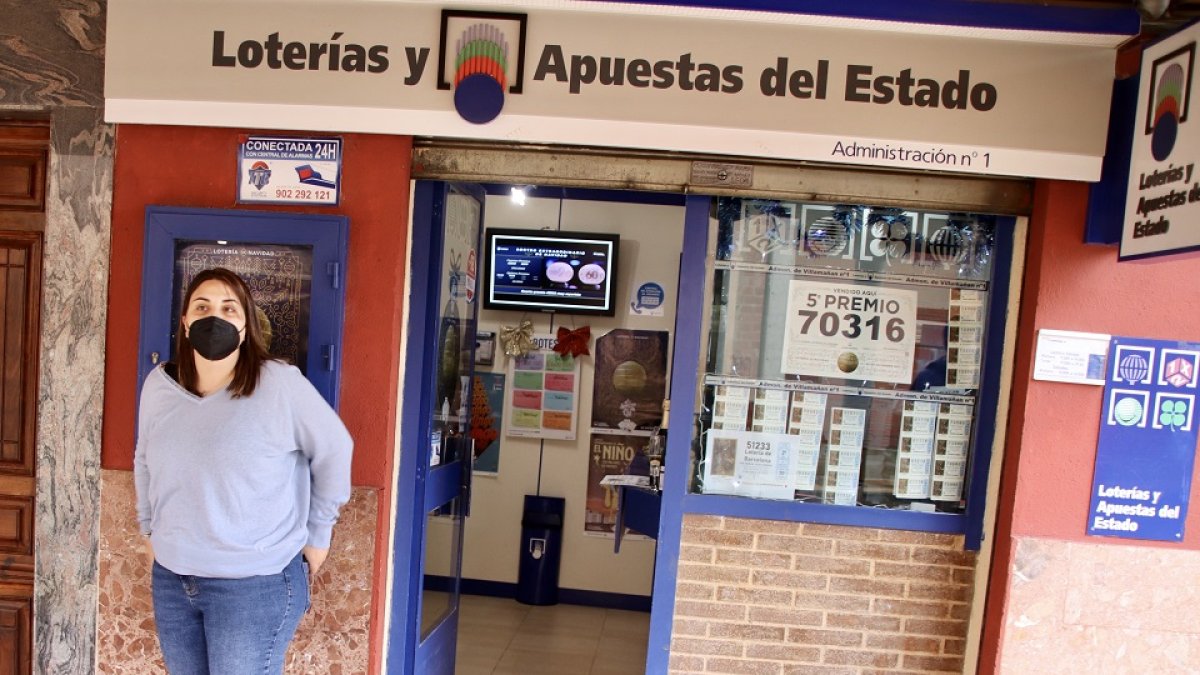 Villamañán celebra el quinto premio de la Lotería.- ICAL