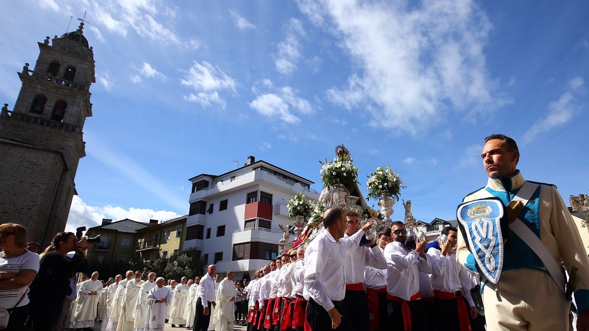 Acto institucional del día de La Encina, patrona del Bierzo. -ICAL