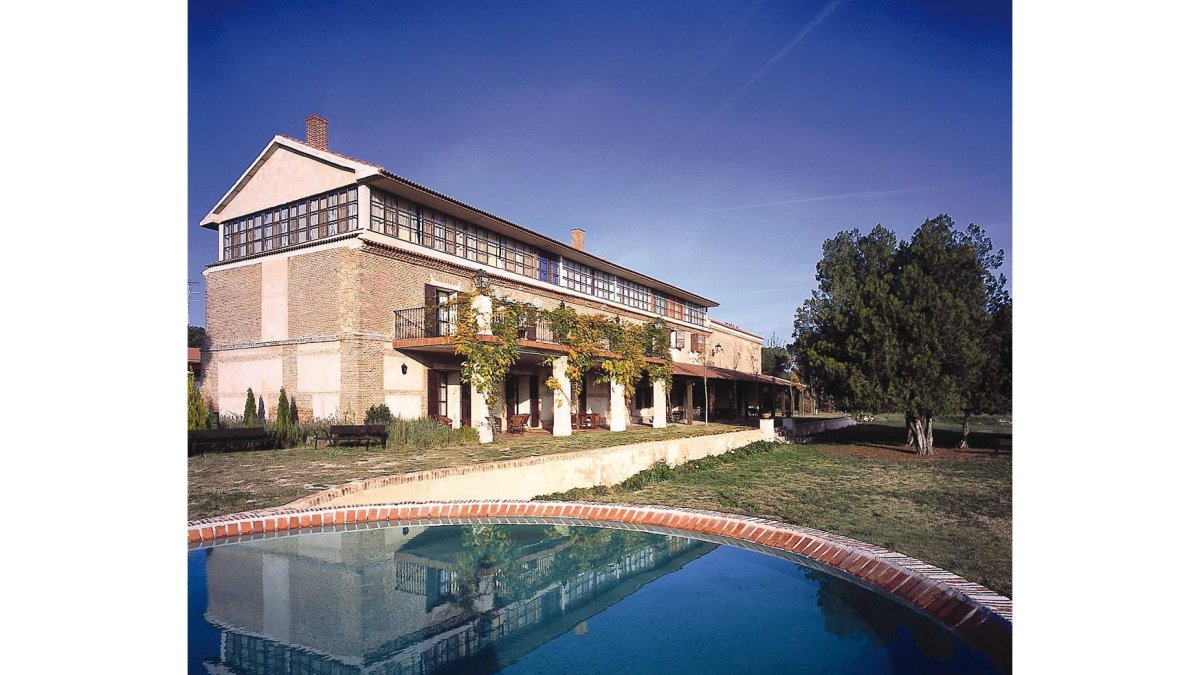 Exterior de la Posada del Pinar.- E.M.