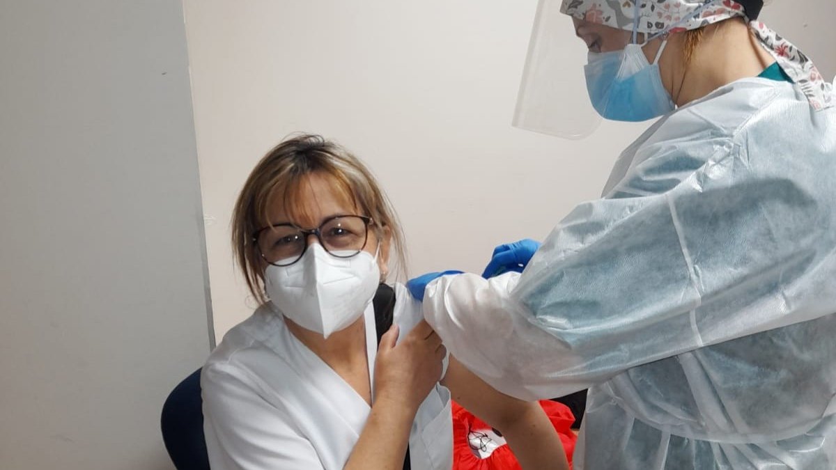 Vacunación en el  Benito Menni de Valladolid. E. M.