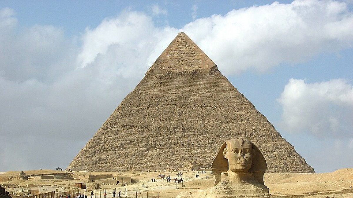 La Gran Esfinge y las pirámides de Guiza, construidas durante el Imperio Antiguo de Egipto.- E.M