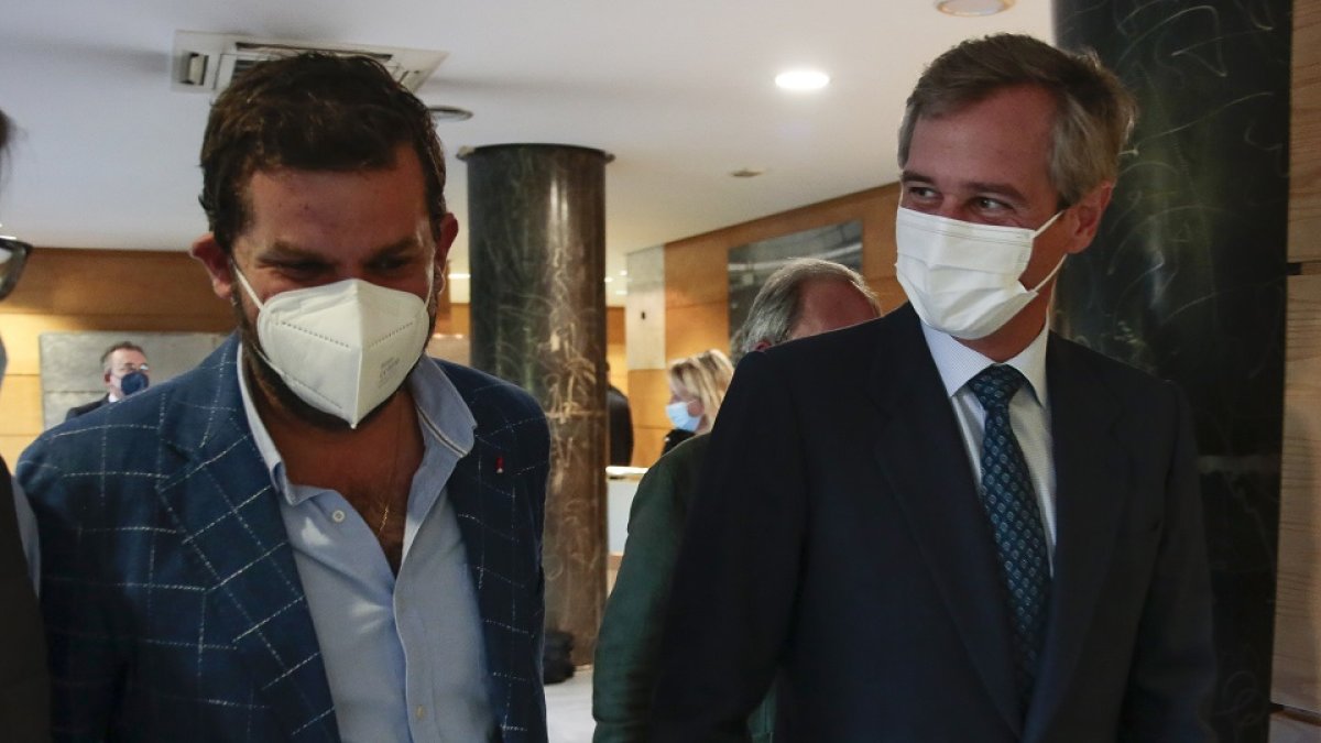 El vicesecretario de Política Territorial del Partido Popular, Antonio González Terol, y el presidente provincial del partido, Javier Santiago Vélez.- ICAL