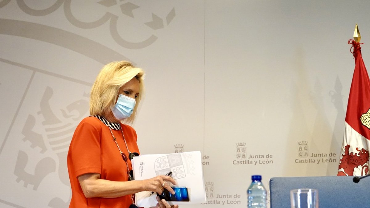 La consejera de sanidad, Verónica Casado, comparece en rueda de prensa para informar de la situación epidemiológica de la Comunidad | ICAL