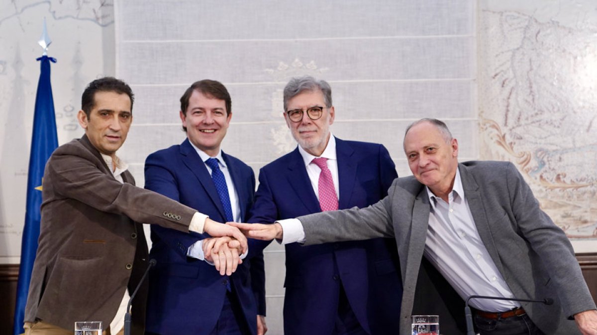 Andrés, Mañueco, Aparicio y Temprano sellan el acuerdo. | ICAL