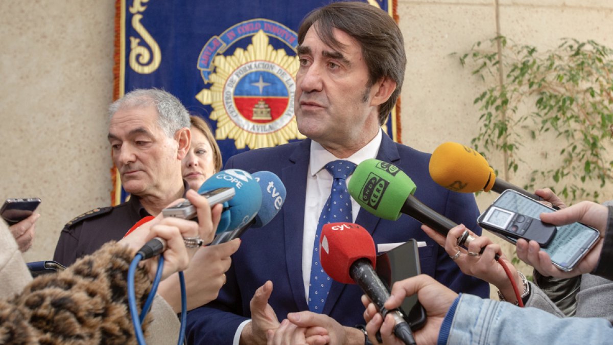 Suárez-Quiñones, en la Escuela de Policía de Ávila. | ICAL