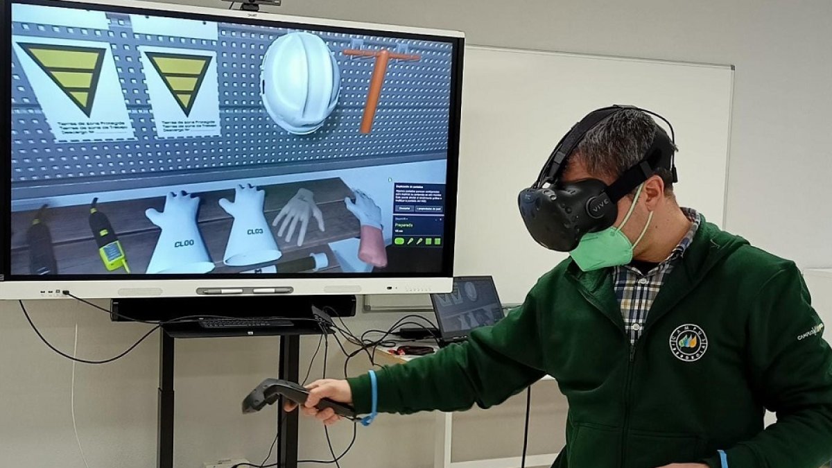 Primera sesión de aprendizaje usando realidad virtual en el IES Trinidad Arroyo. -E.M