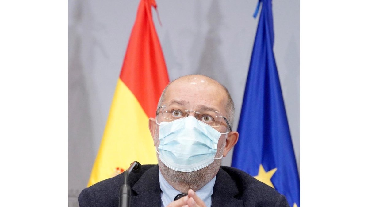 El vicepresidente Francisco Igea, ayer, durante el Consejo de Gobierno. ICAL.