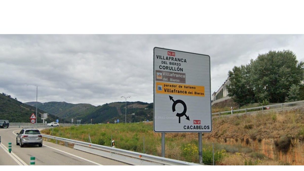 Cartel informativo a la entrada de Villafranca del Bierzo. GSW