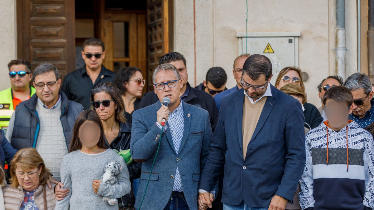 Concentración en Torrecaballeros en homenaje a la pequeña Olivia.- ICAL