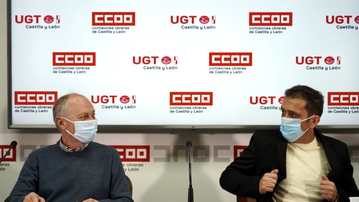 Los secretarios generales de CCOO y UGT Castilla y León, Vicente Andrés y Faustino Temprano.- ICAL