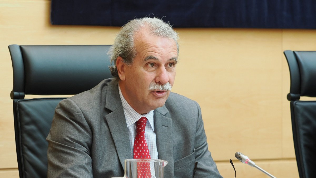 El presidente del Consejo Consultivo de Castilla y León, Agustín Sánchez de Vega, comparece en la Comisión de la Presidencia de las Cortes para informar sobre la Memoria de la institución propia correspondiente al año 2022. -ICAL