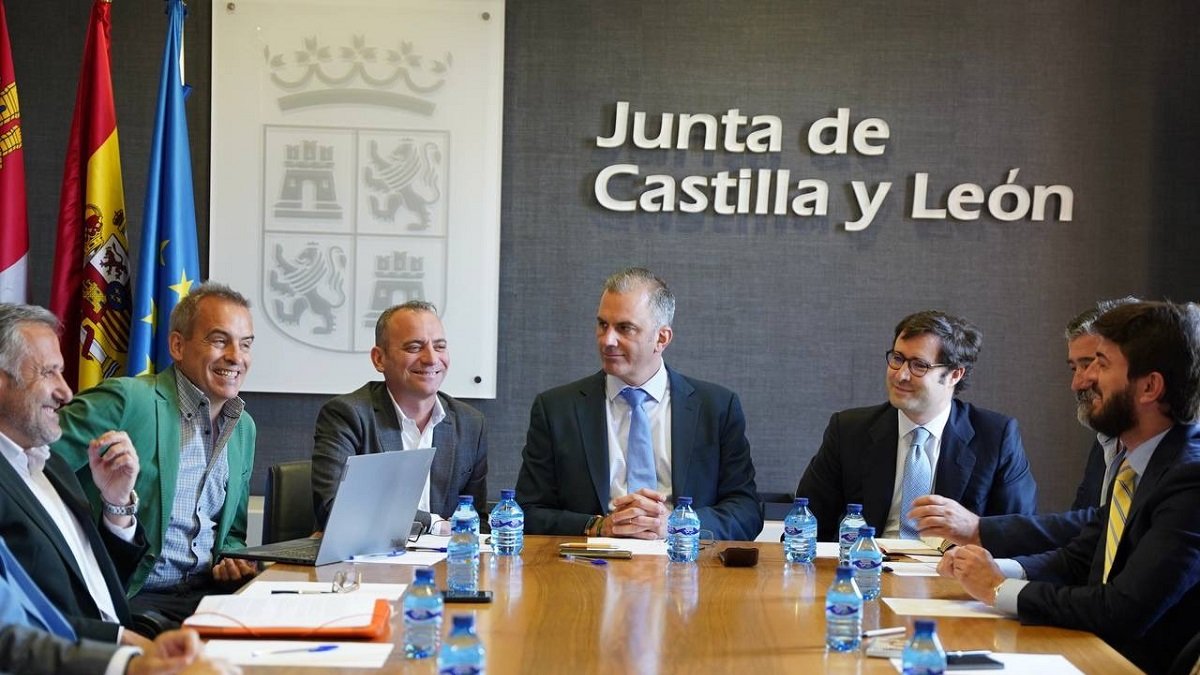 Ortega Smith se reúne en la Junta con la parte de vox del Gobierno. - E. M.