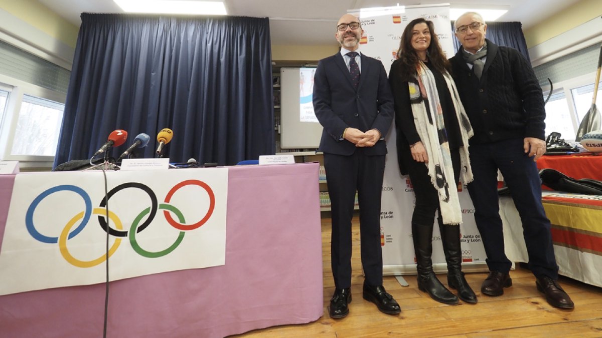 Ortega, Gallo y Blanco, durante la presentación de 'Todos olímpicos'. | ICAL