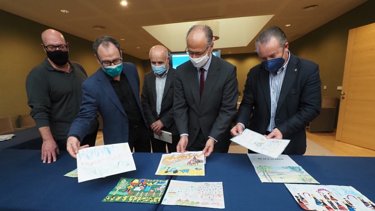 XXIII Concurso Infantil de Pintura del Medio Rural “Así es mi pueblo” y el XIII Concurso de Fotografía Juvenil “Mi pueblo, mi gente.- EM