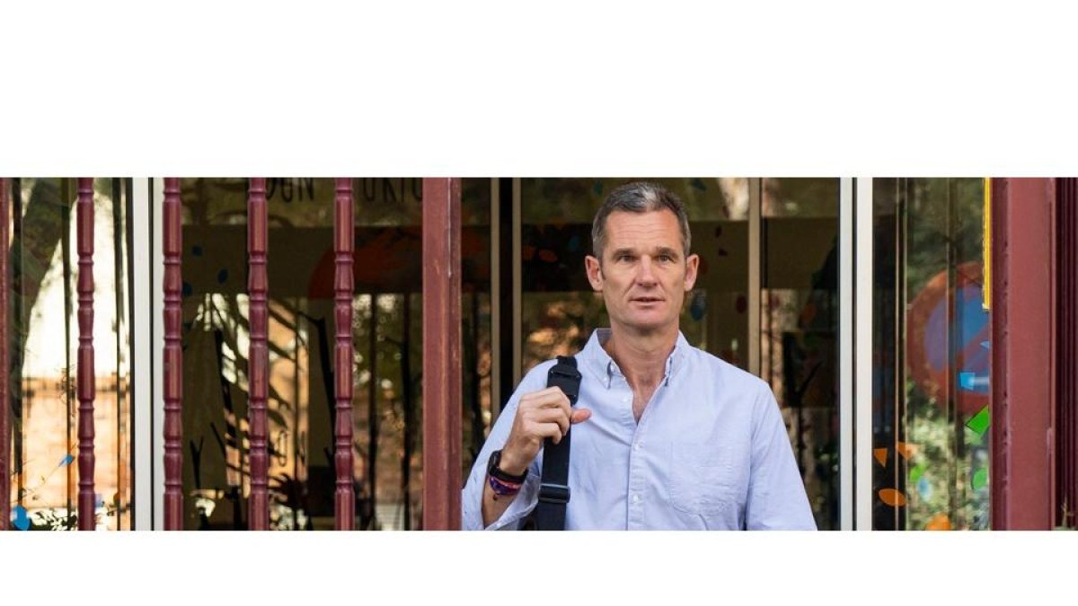 Iñaki Urdangarin sale del Hogar Don Orione donde hace labores de voluntariado, mientras cumple condena en la cárcel de Brieva (Ávila).- ÁNGEL NAVARRETE