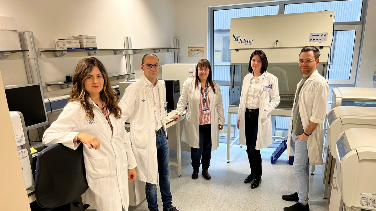 Raquel Vinuesa, Jorge Labrador, Miriam Saiz (investigadora principal), Raquel Alcaraz y Antonio Sanz. EL MUNDO