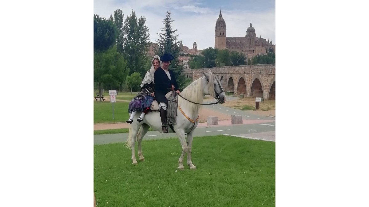 Charros salmantinos posan para promocionar esta cultura en México. - AYUNTAMIENTO DE SALAMANCA (Archivo de Europa Press)
