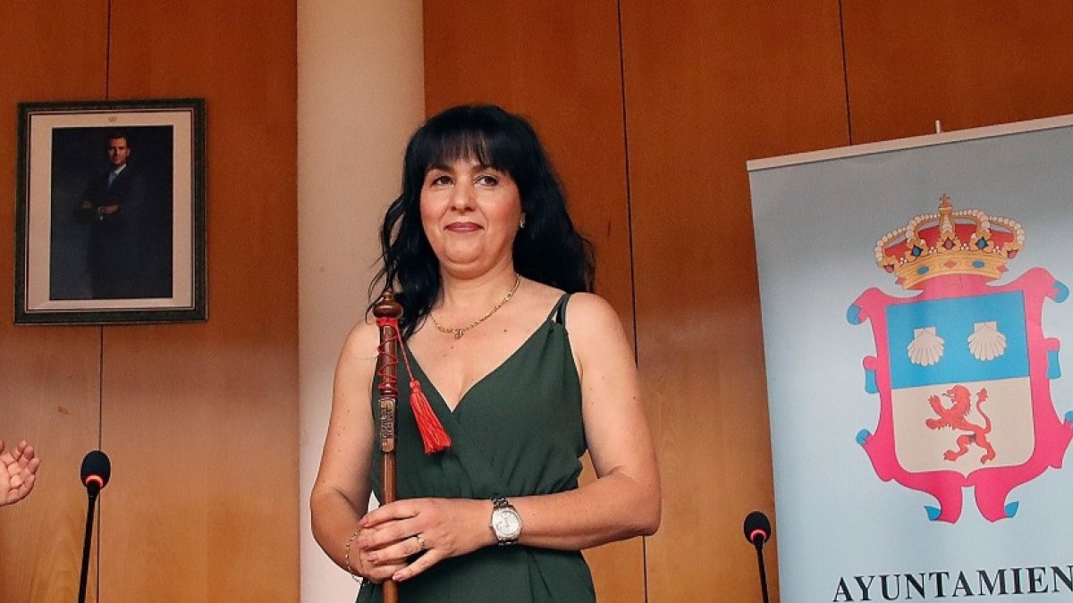Ana Fernández, elegida alcaldesa de San Andrés del Rabanedo (León). -ICAL