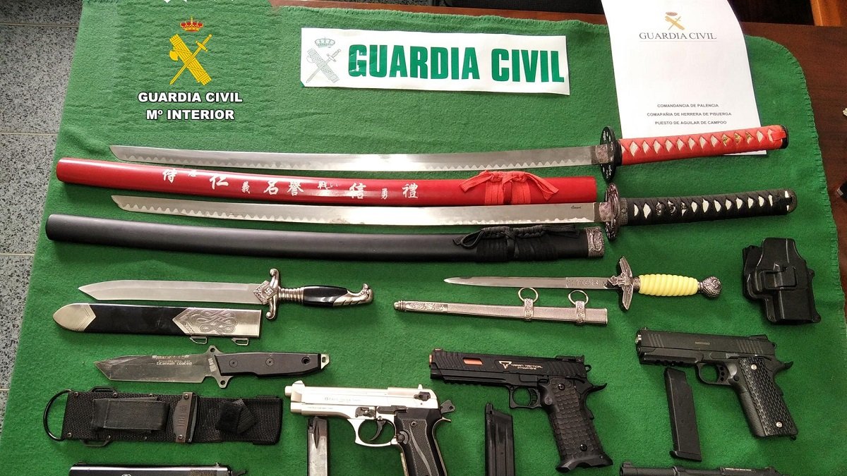 Imagen de las armas incautadas. - GUARDIA CIVIL