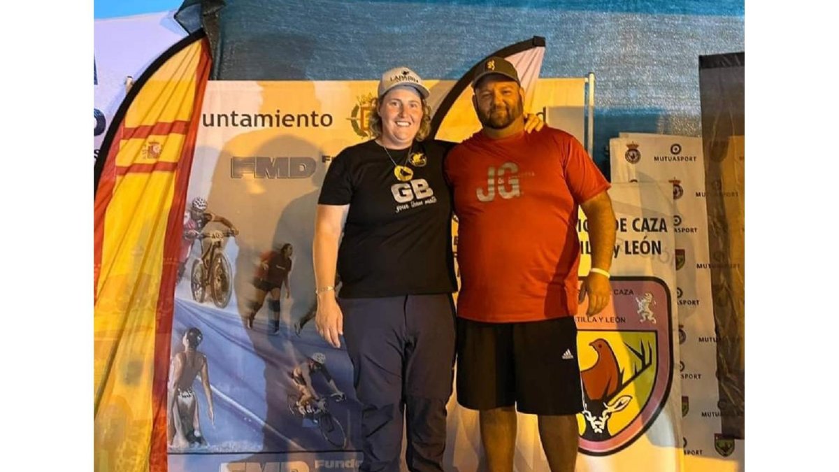 Beatriz Laparra y Juan Carlos Navarro campeones de España 2023 de Compack sporting, en Valladolid.- LEONARDO DE LA FUENTE