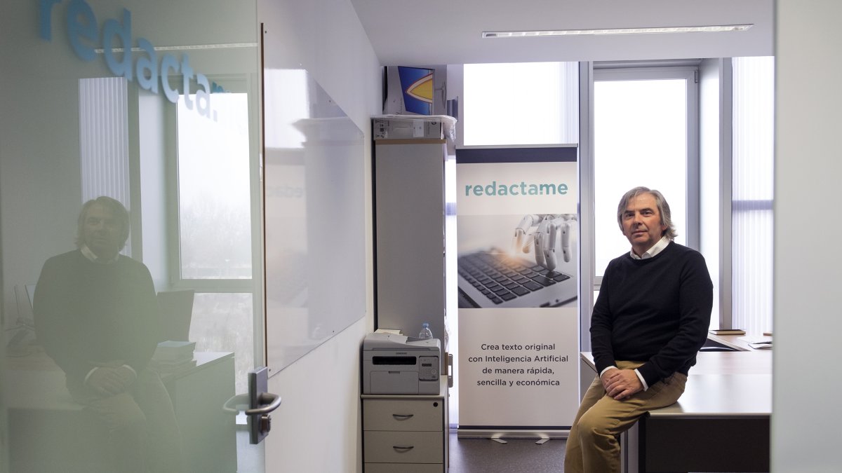 ‘La inteligencia artificial que escribe en castellano’
Jesús Rivas, propulsor de la plataforma redacta.me. ICAL