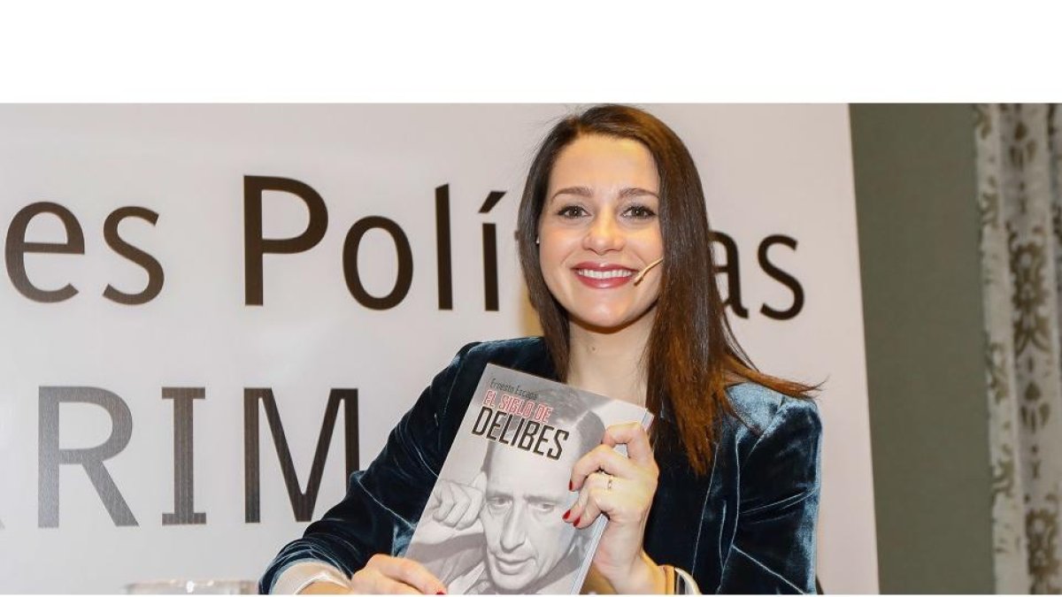 Conversaciones políticas con Inés Arrimadas. - JUAN MIGUEL LOSTAU