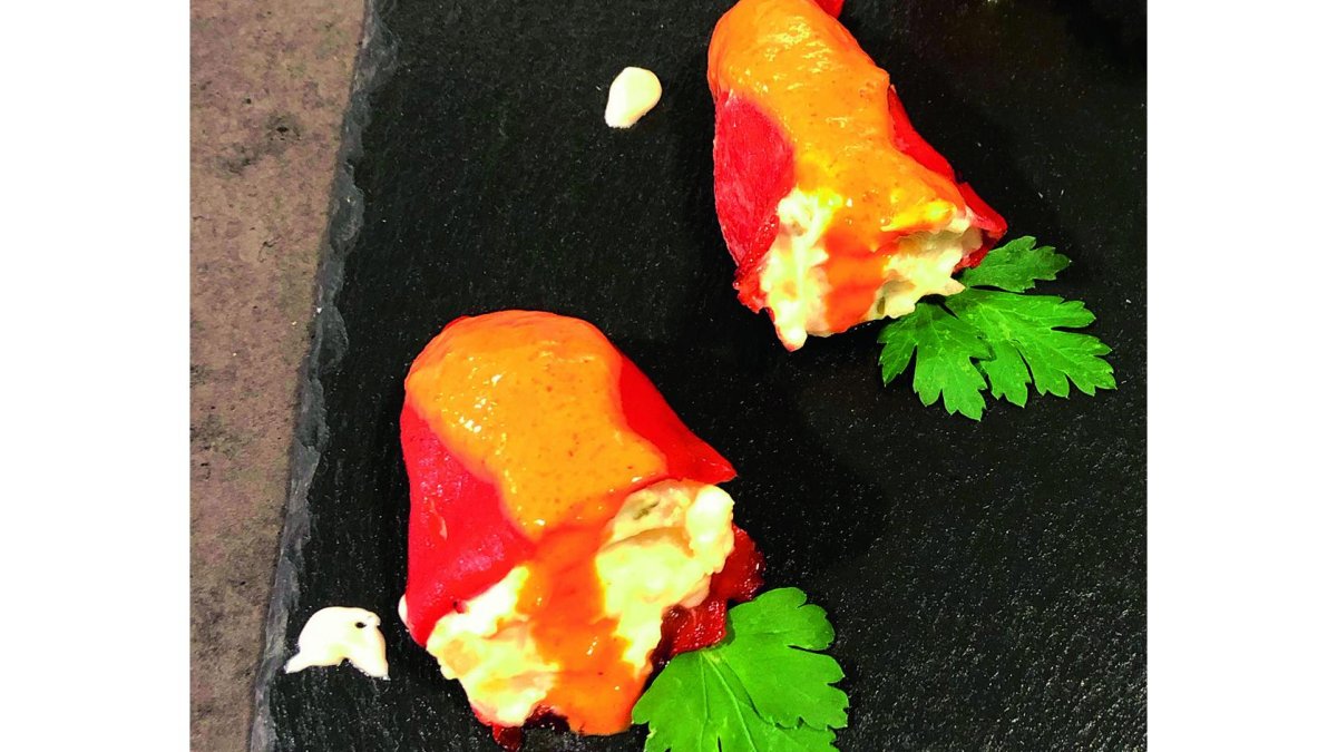 Pimientos del piquilla rellenos /EM