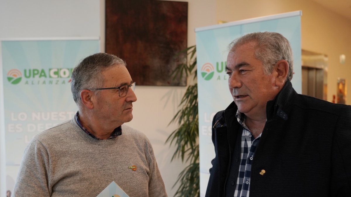 Las direcciones provinciales de UPA y COAG se reúnen para renovar el acuerdo de coalición de la Alianza entre ambas organizaciones ante las elecciones agrarias del próximo 12 de febrero. ICAL