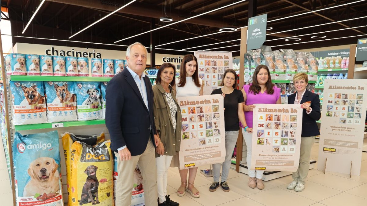 Gadis pone en marcha su campaña solidaria 'Alimenta la amistad' en beneficio de 70 protectoras de animales. -ICAL
