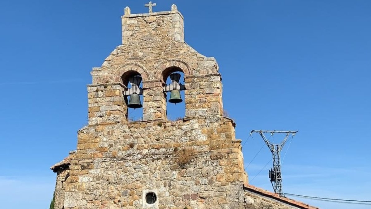 Iglesia de San Pedro Apostol de Paul de Valdelucio.- E. M.